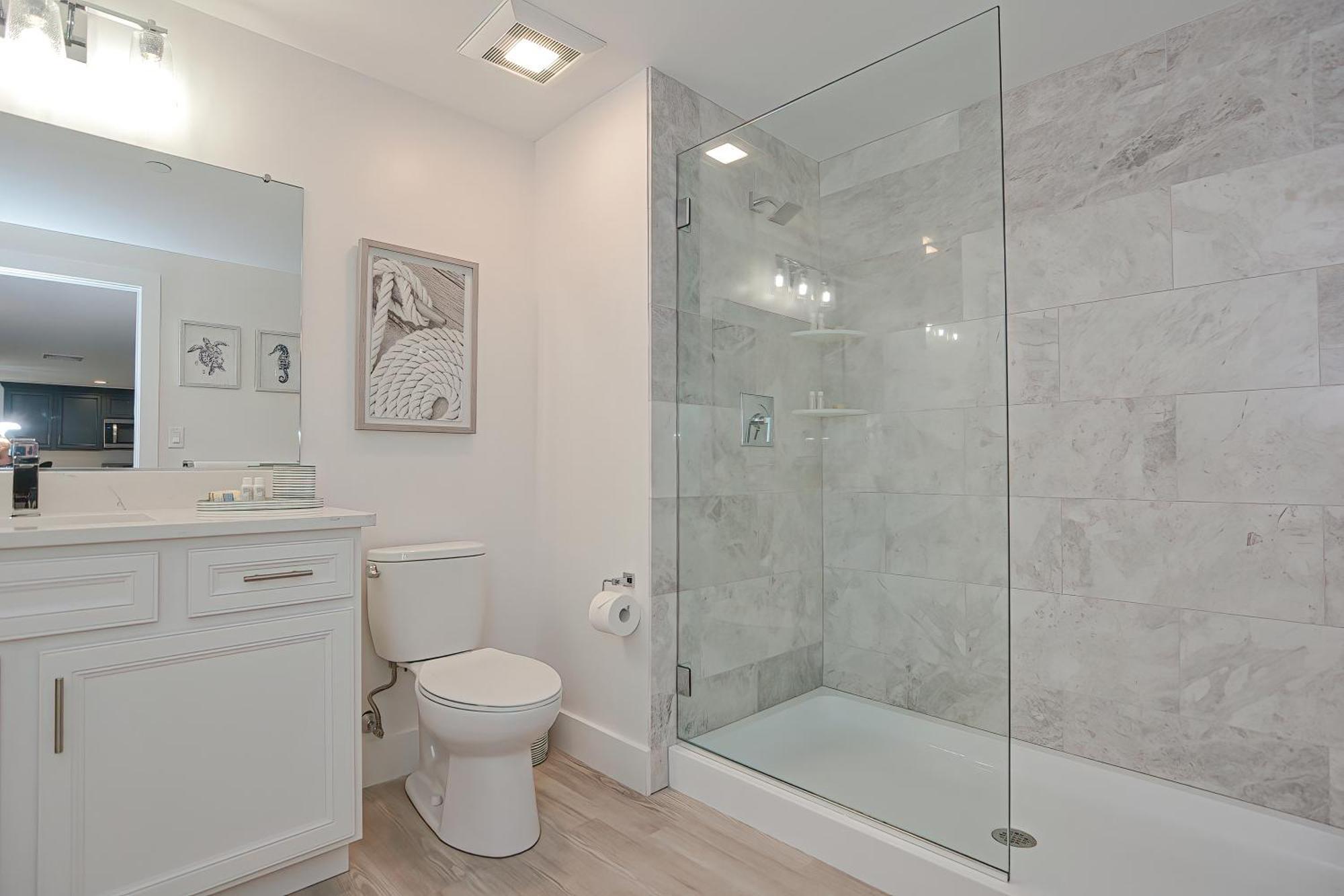Thomas Sea Suites At Harbourtown 플리머스 객실 사진